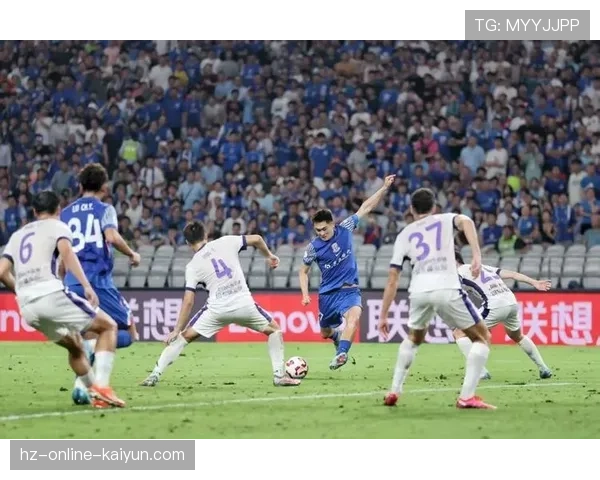 上海申花客场3-2逆转天津津门虎，拉唐双响助球队摆脱降级区